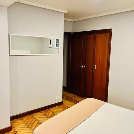 Apartamento En El Centro De Vigo 2 Habitaciones ภายนอก รูปภาพ