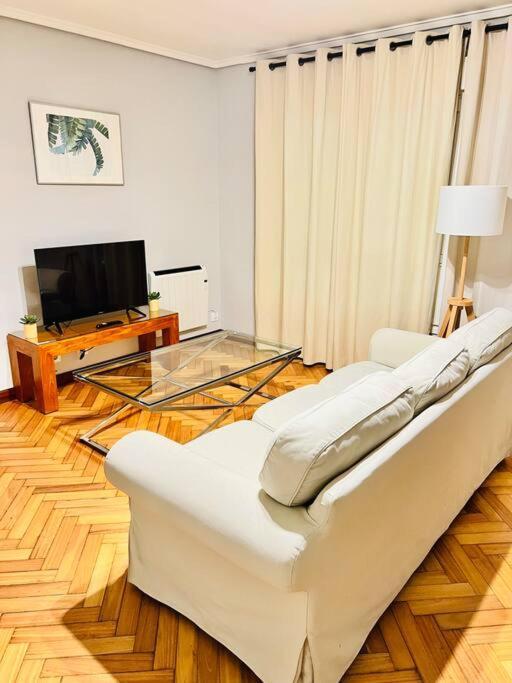 Apartamento En El Centro De Vigo 2 Habitaciones ภายนอก รูปภาพ