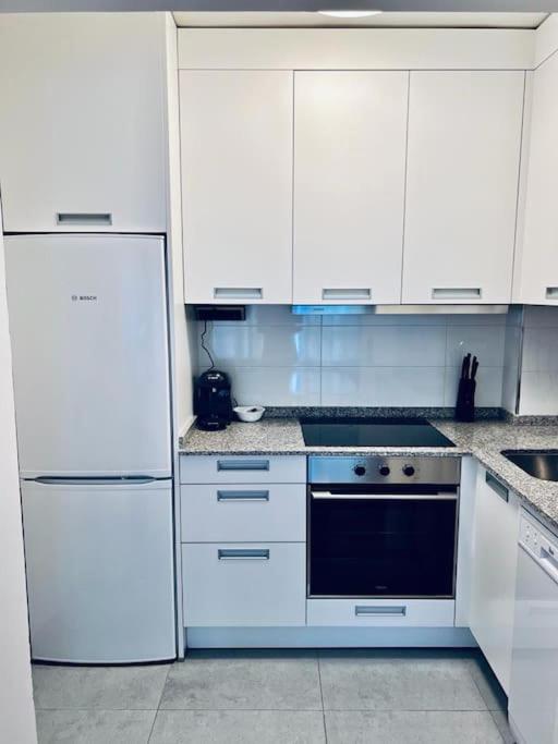 Apartamento En El Centro De Vigo 2 Habitaciones ภายนอก รูปภาพ