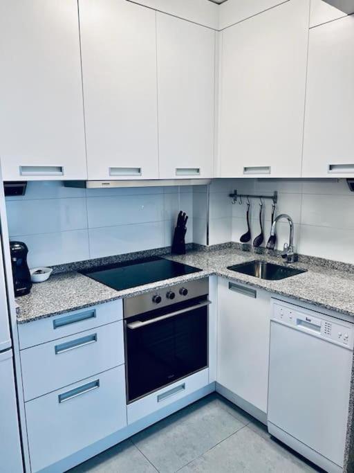 Apartamento En El Centro De Vigo 2 Habitaciones ภายนอก รูปภาพ